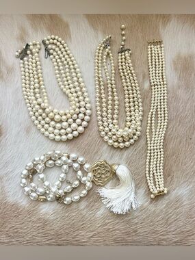 Vintage Faux Pearls Necklace Choker Collection